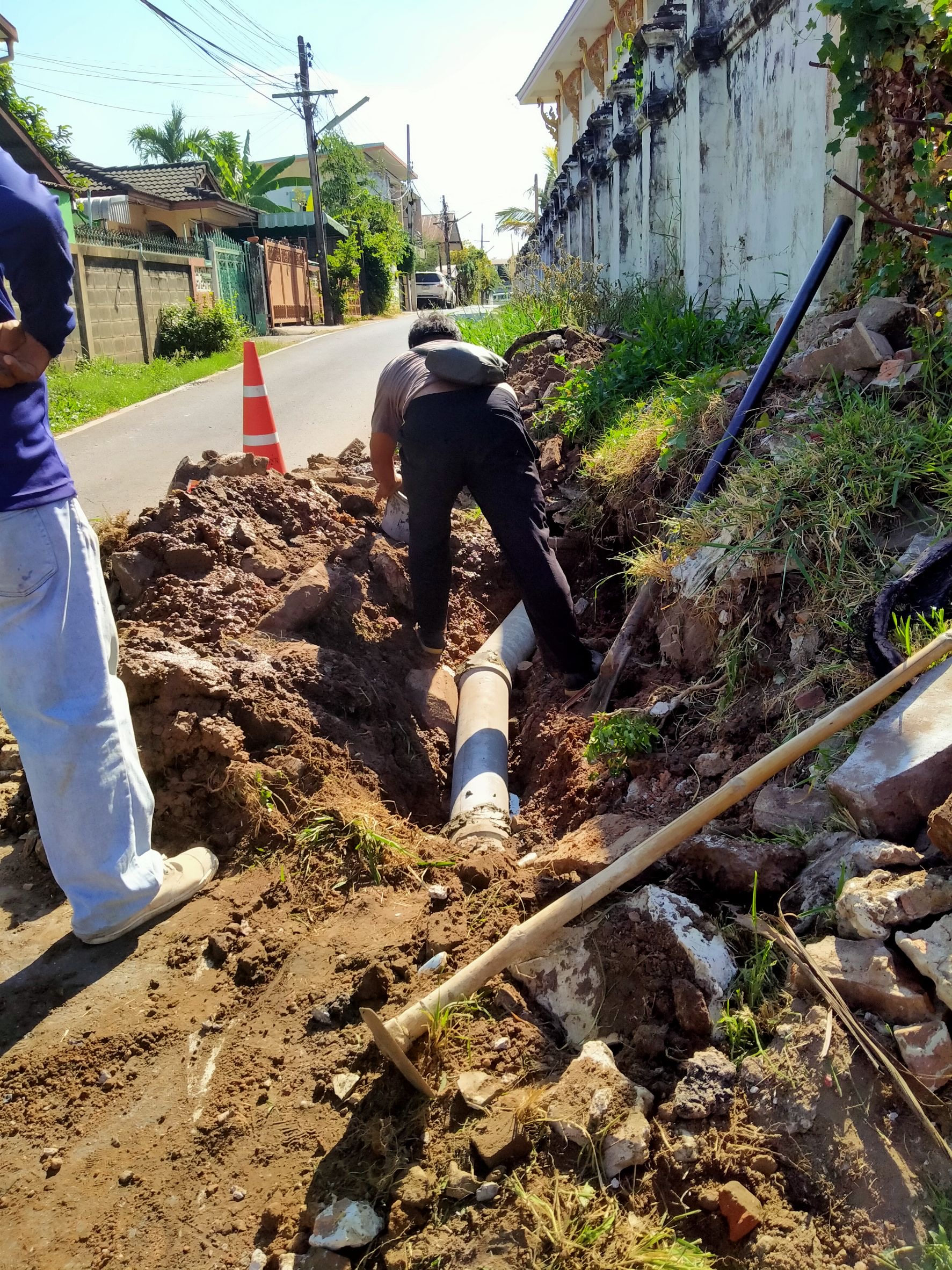 ภาพประกอบ: ขอวางท่อ/เชื่อมท่อระบายน้ำ