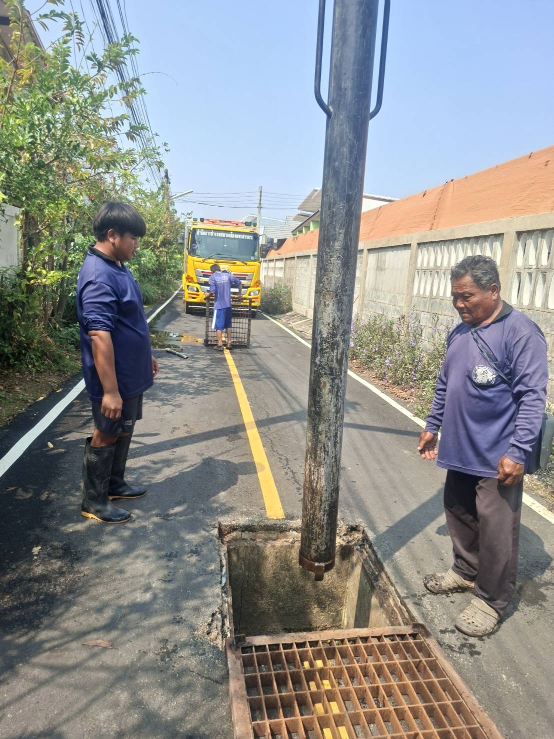 ภาพประกอบ: ท่อระบายน้ำอุดตัน/ชำรุด