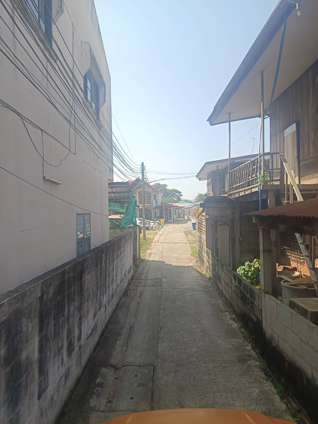 ภาพประกอบ: ไฟฟ้าสาธารณะดับ