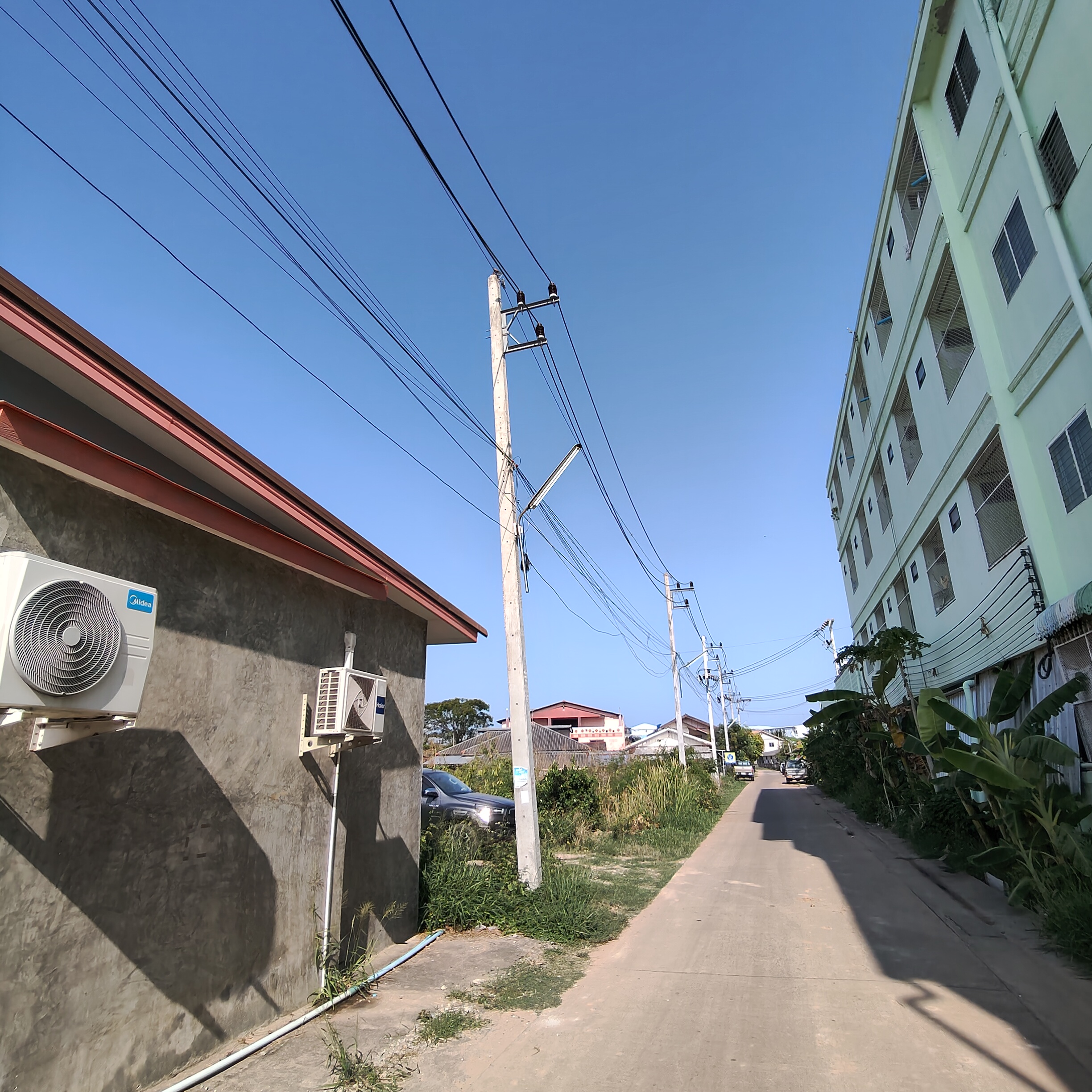 ภาพประกอบ: ไฟฟ้าสาธารณะดับ