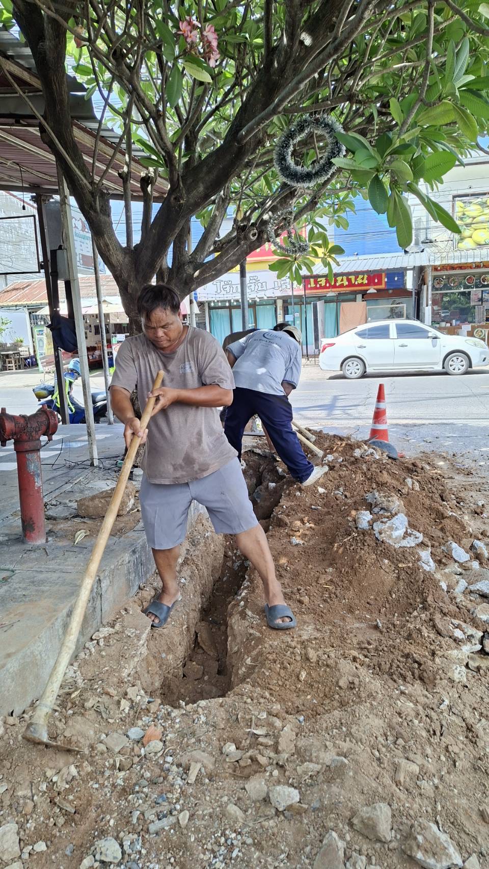 ภาพประกอบ: ท่อระบายน้ำอุดตัน/ชำรุด